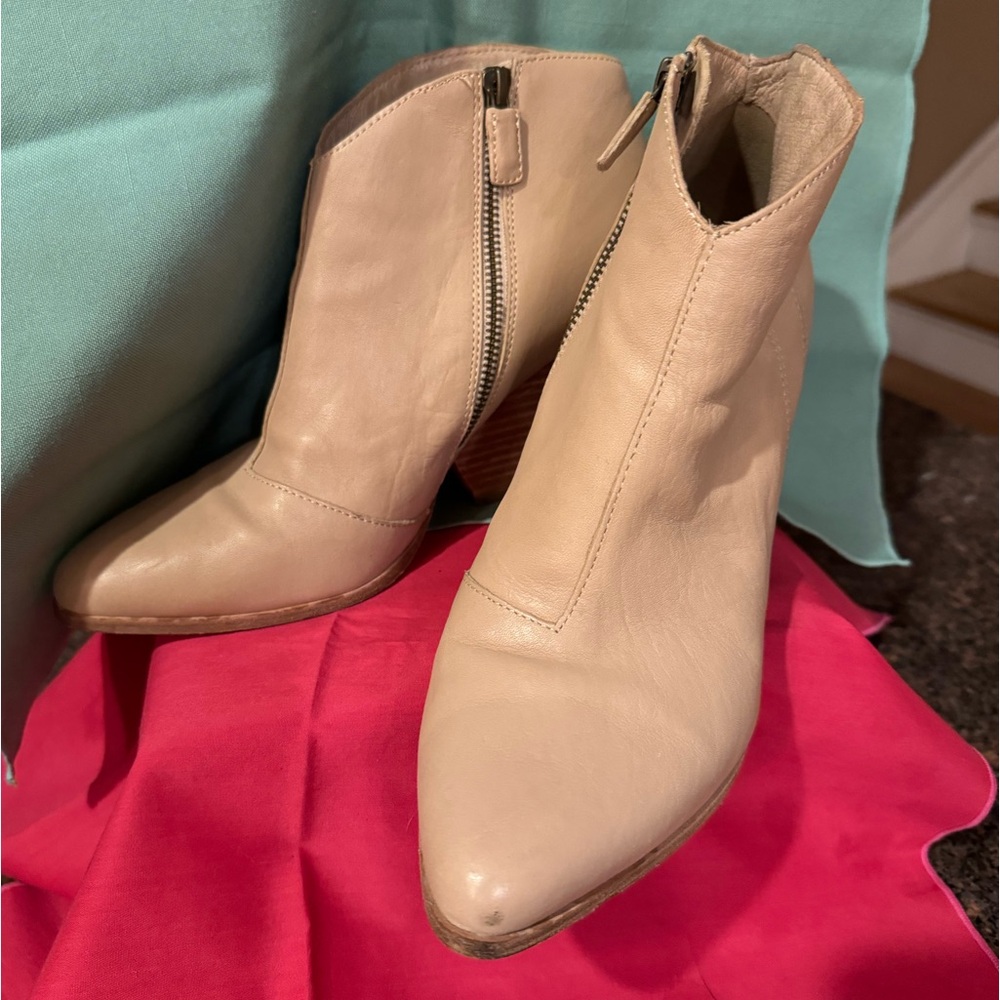 Eileen Fisher supple, crany leather ankle boots.